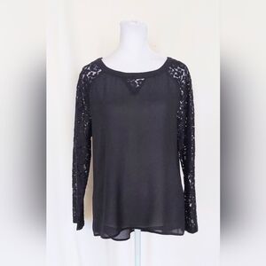 Scilla by Dora Landa Long Sleeve Semi Sheer Floral Lace Top Black Petite Small